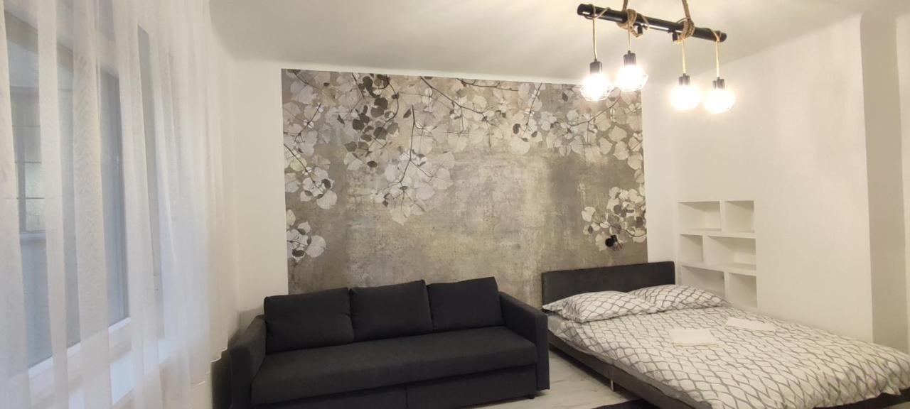 Merey Apartment Szeged Buitenkant foto